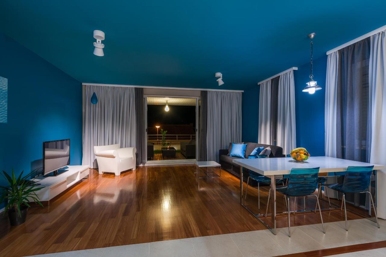 Apartments Villa Azzurra Бол Екстер'єр фото
