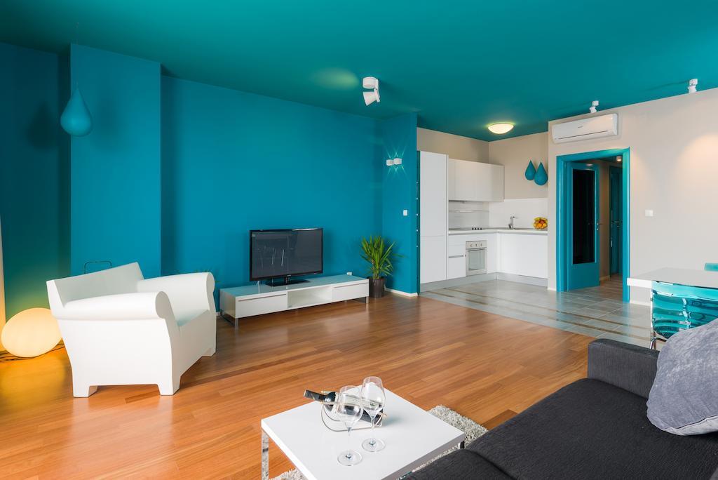 Apartments Villa Azzurra Бол Екстер'єр фото